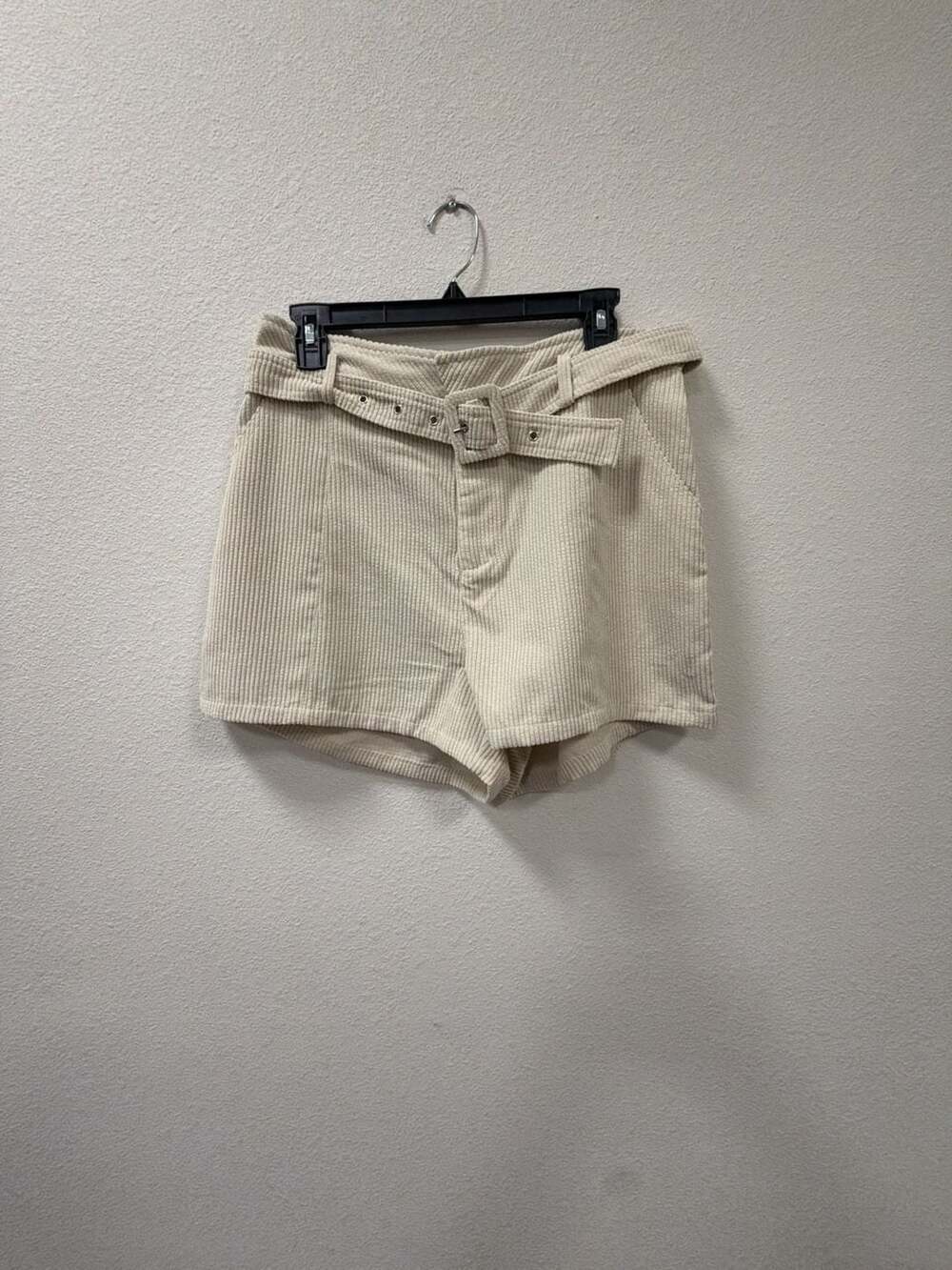 Gilli Corduroy Shorts Size L Cream Belted High Waist